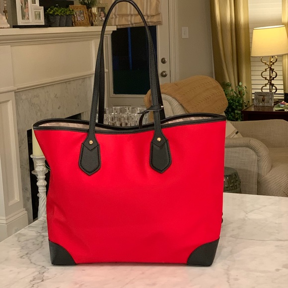 MICHEAL KORS EVA NYLON LARGE TOTE - Picture 4 of 11